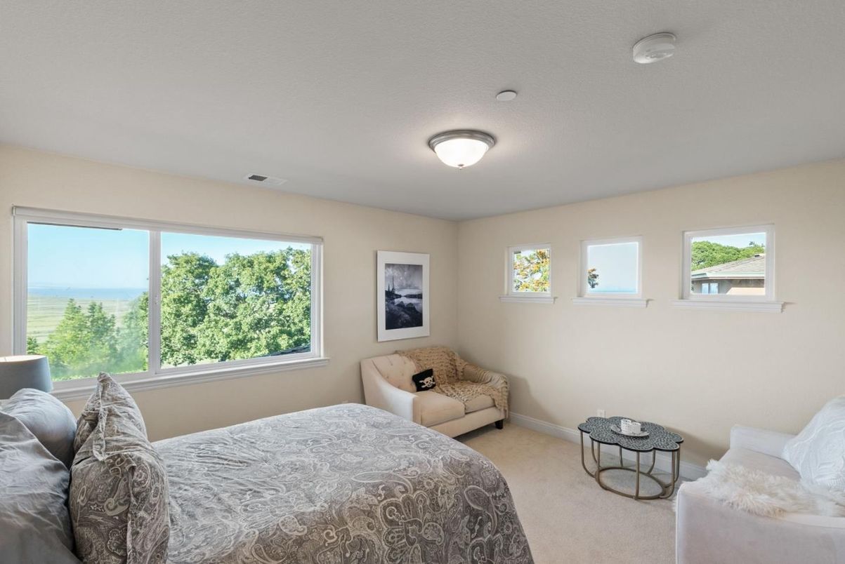 Bedroom, Interior, Water
