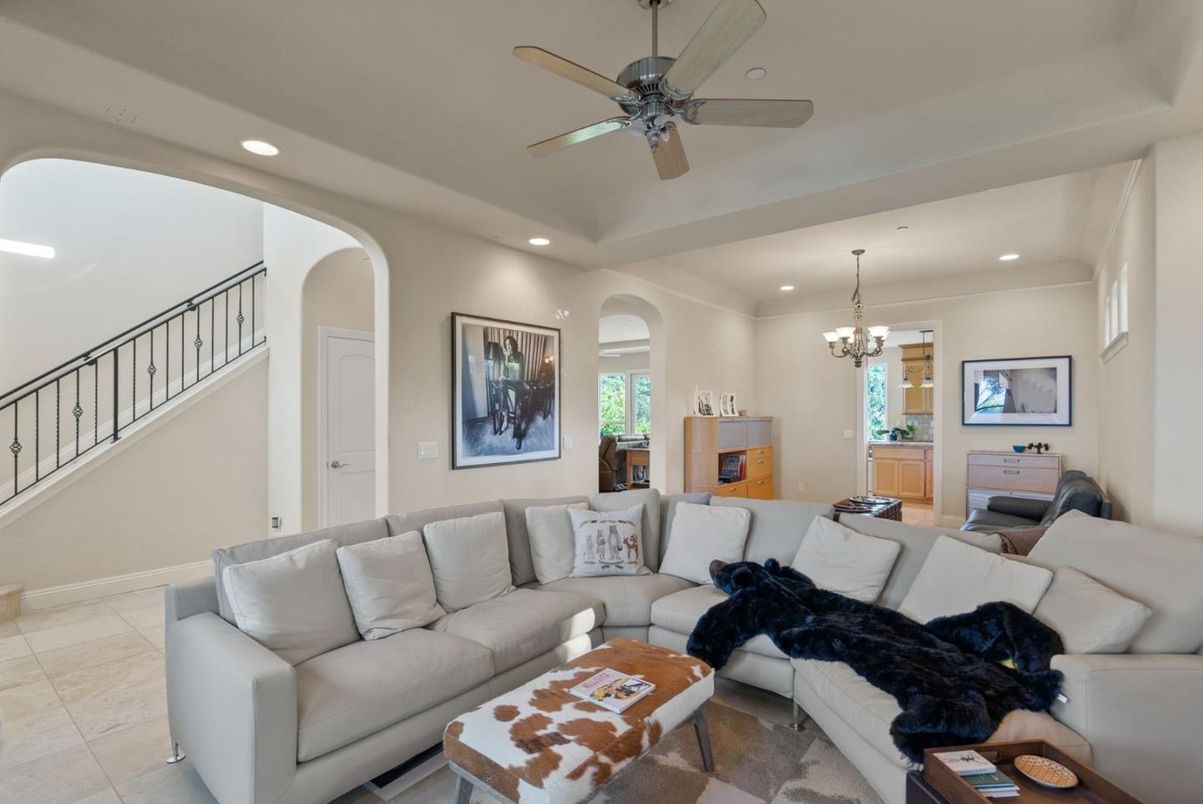 Chandelier, Interior, Living room, Recessed Lighting