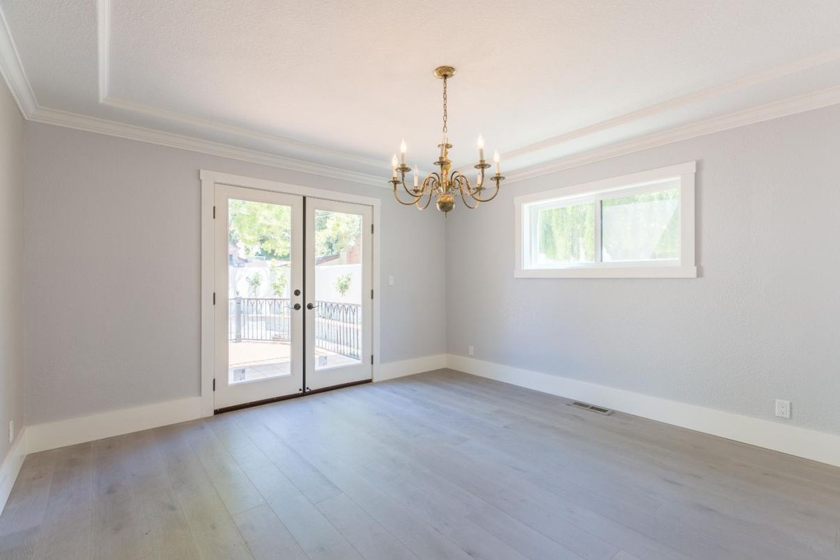 Chandelier, Empty room, Interior, Wood Texture Flooring