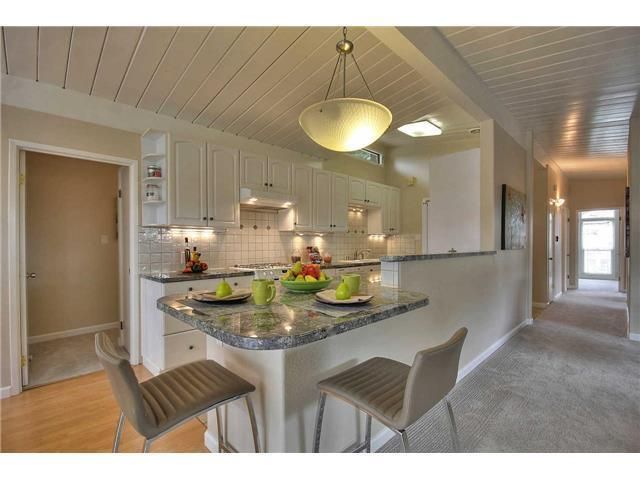Interior, Kitchen, Pendant Lights, Wood Texture Flooring