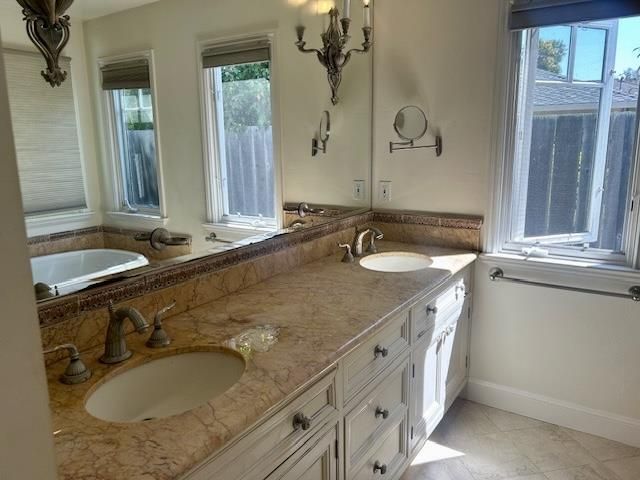 Bathroom, Dual Sink Vanities, Interior