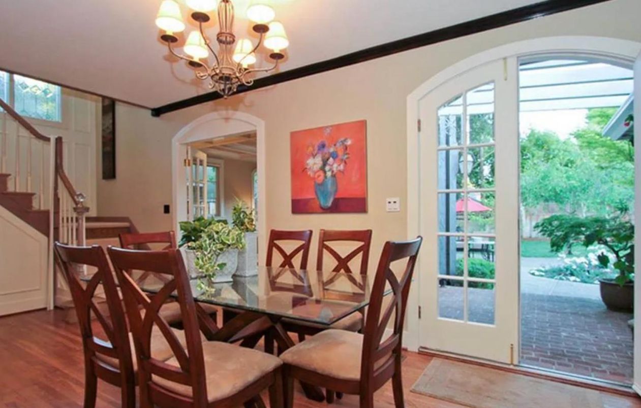 Chandelier, Dining room, Interior, Wood Texture Flooring