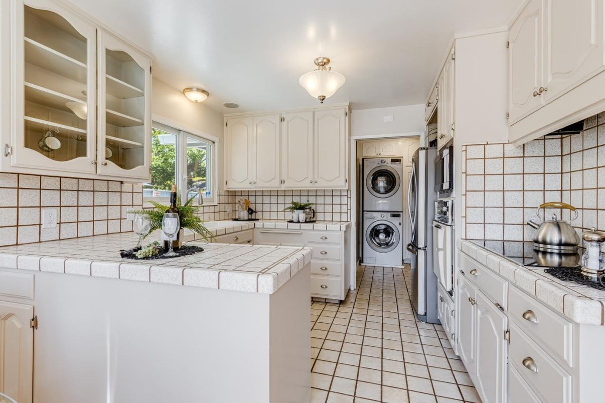 Interior, Kitchen, Tile Countertops, Washer