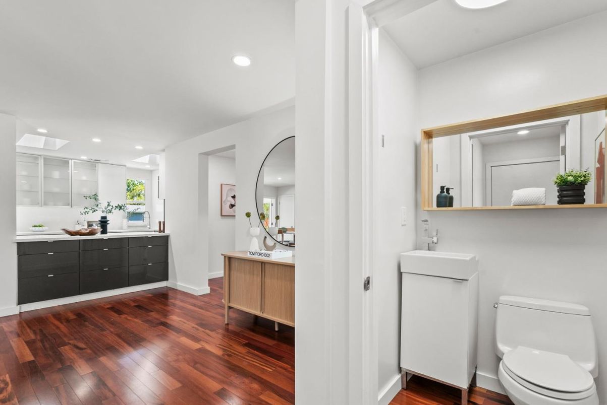 Bathroom, Interior, Recessed Lighting, Wood Texture Flooring
