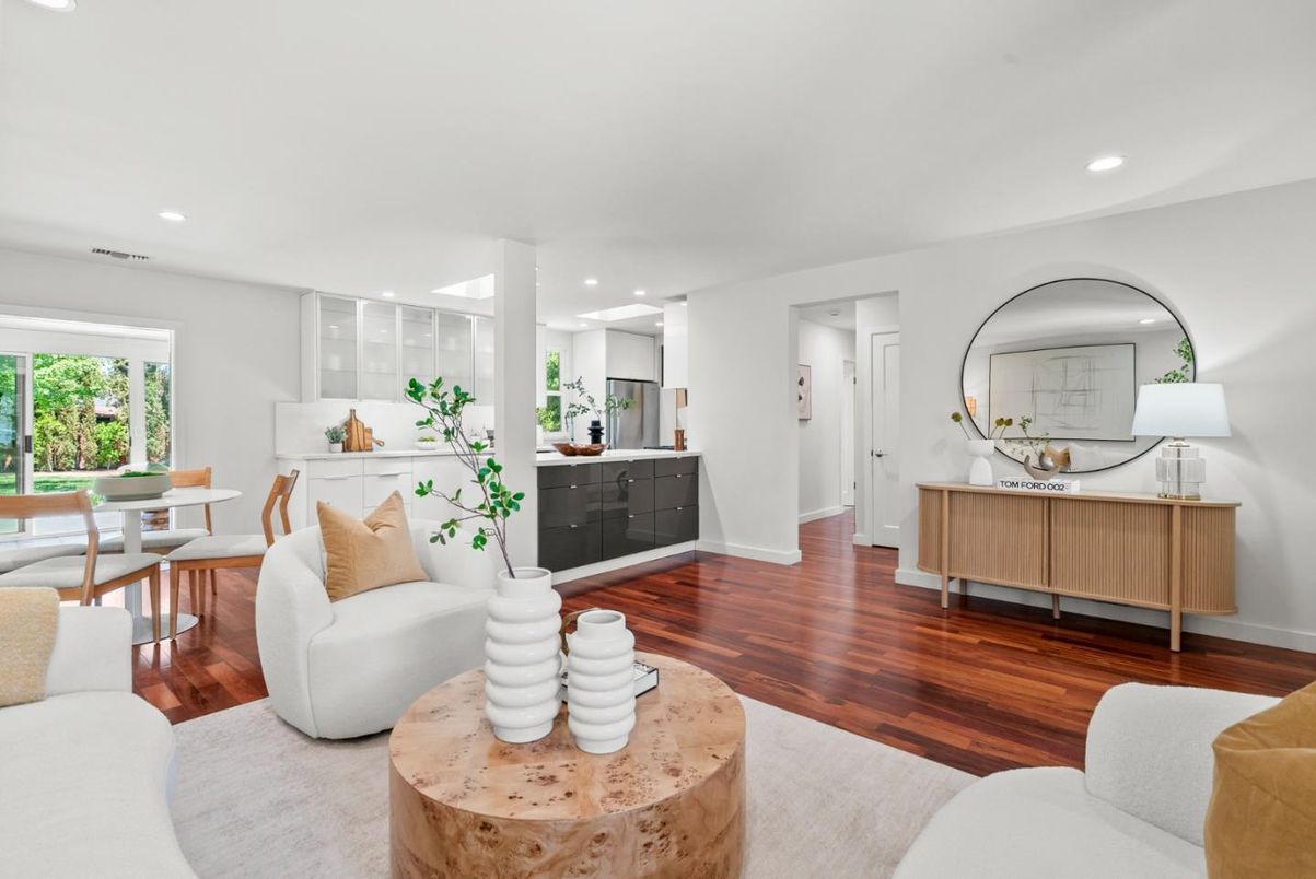 Interior, Kitchen, Living room, Recessed Lighting, Wood Texture Flooring