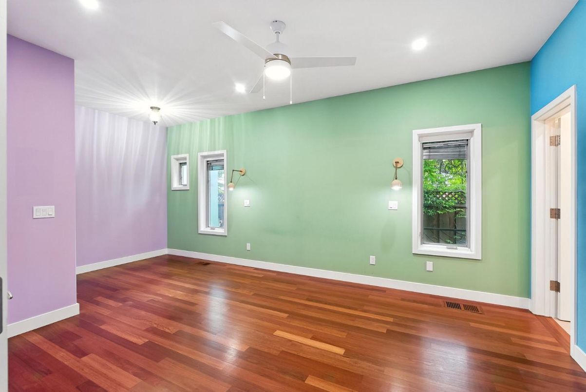 Empty room, Interior, Recessed Lighting, Wood Texture Flooring