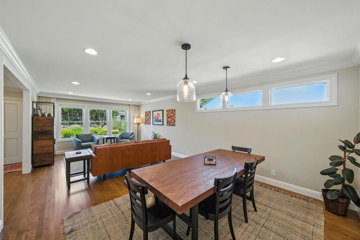 Dining room, Interior, Living room, Pendant Lights, Recessed Lighting, Wood Texture Flooring