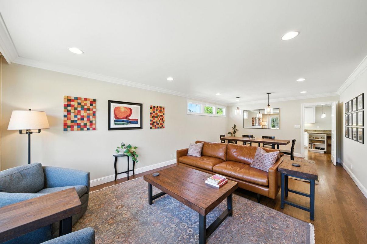Dining room, Interior, Kitchen, Living room, Pendant Lights, Recessed Lighting, Wood Texture Flooring