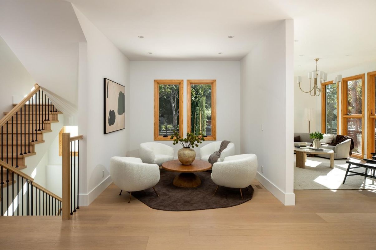 Chandelier, Dining room, Interior, Living room, Recessed Lighting, Wood Texture Flooring
