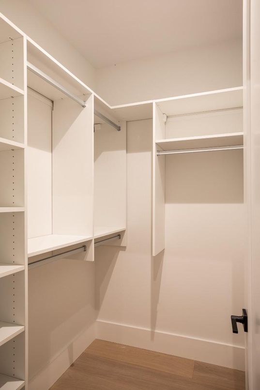 Interior, Walk-in Closets, Wood Texture Flooring