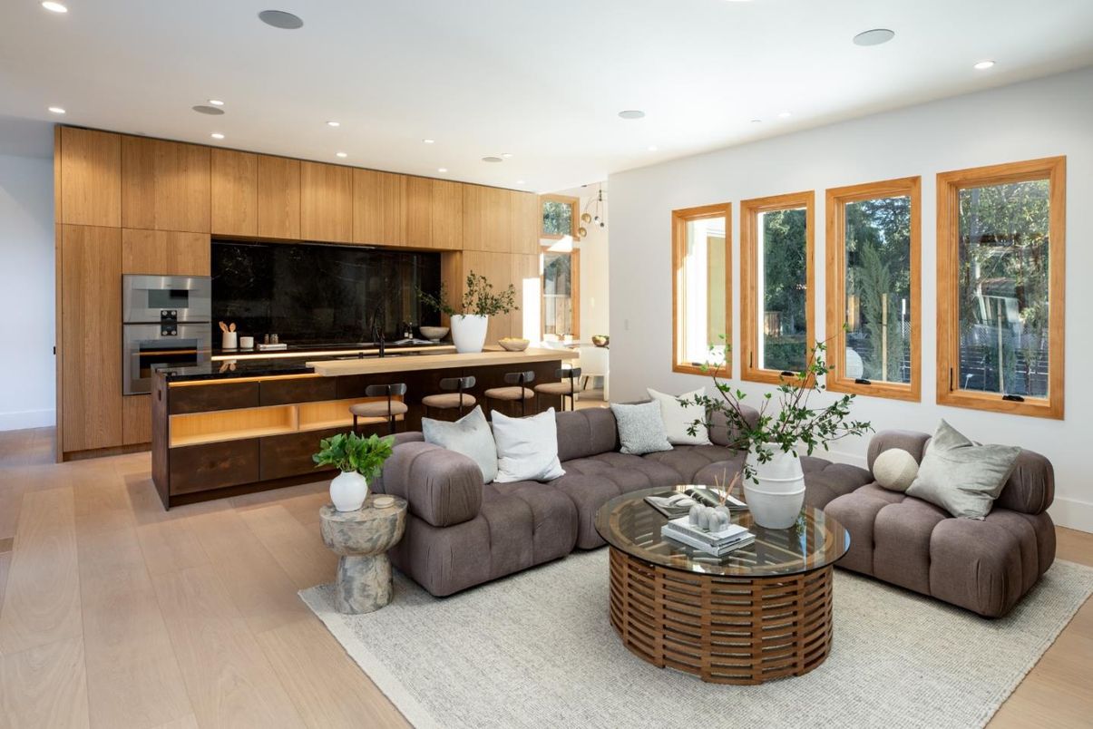 Dining room, Interior, Living room, Recessed Lighting, Wood Texture Flooring