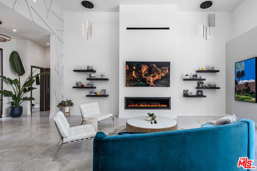 Fireplace, Interior, Living room, Pendant Lights, Recessed Lighting