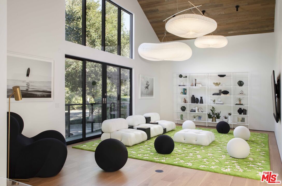 Interior, Living room, Pendant Lights, Wooden Ceilings, Wood Texture Flooring