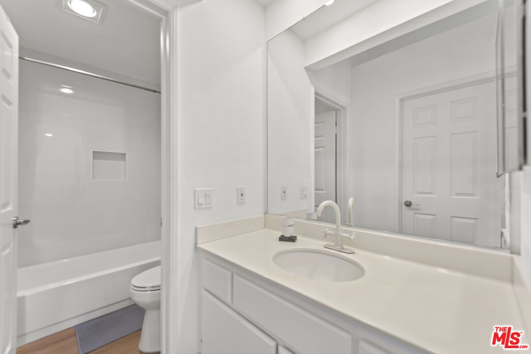 Bathroom, Interior, Recessed Lighting, Wood Texture Flooring