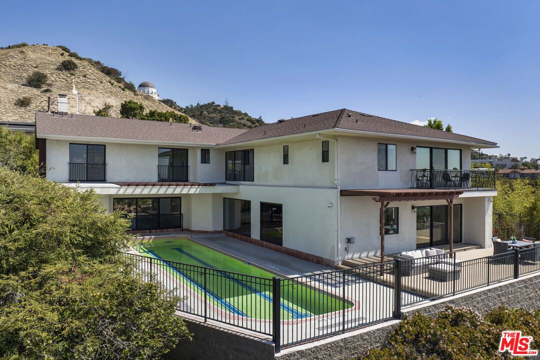 Backyard, Exterior, Pool