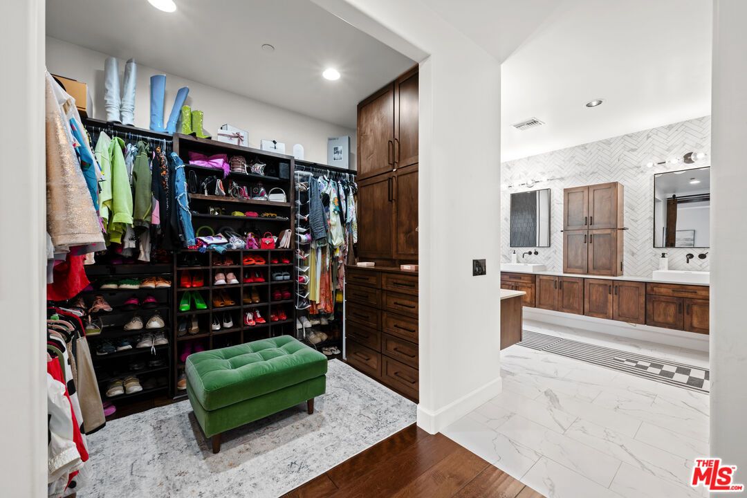 Bathroom, Interior, Marble, Recessed Lighting, Walk-in Closets