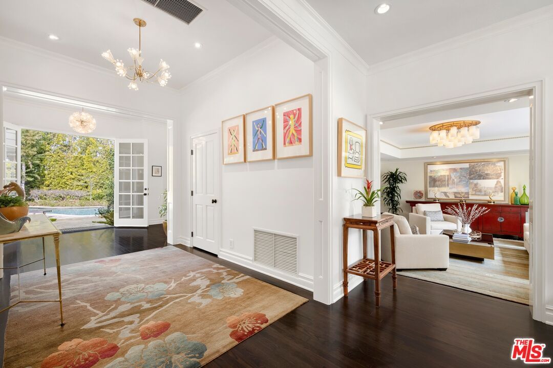 Chandelier, Interior, Living room, Pendant Lights, Recessed Lighting, Wood Texture Flooring
