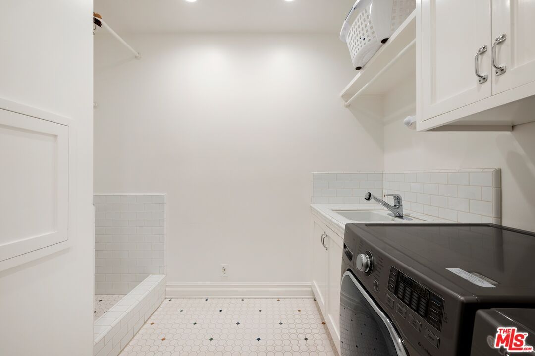 Interior, Recessed Lighting, Washer