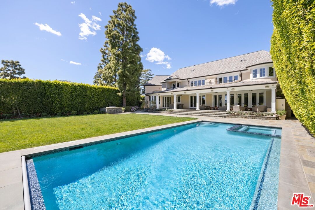 Backyard, Exterior, Pool