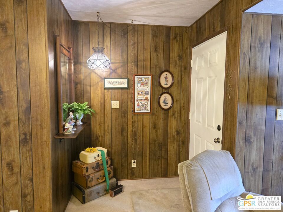 Interior, Pendant Lights, Wooden Walls