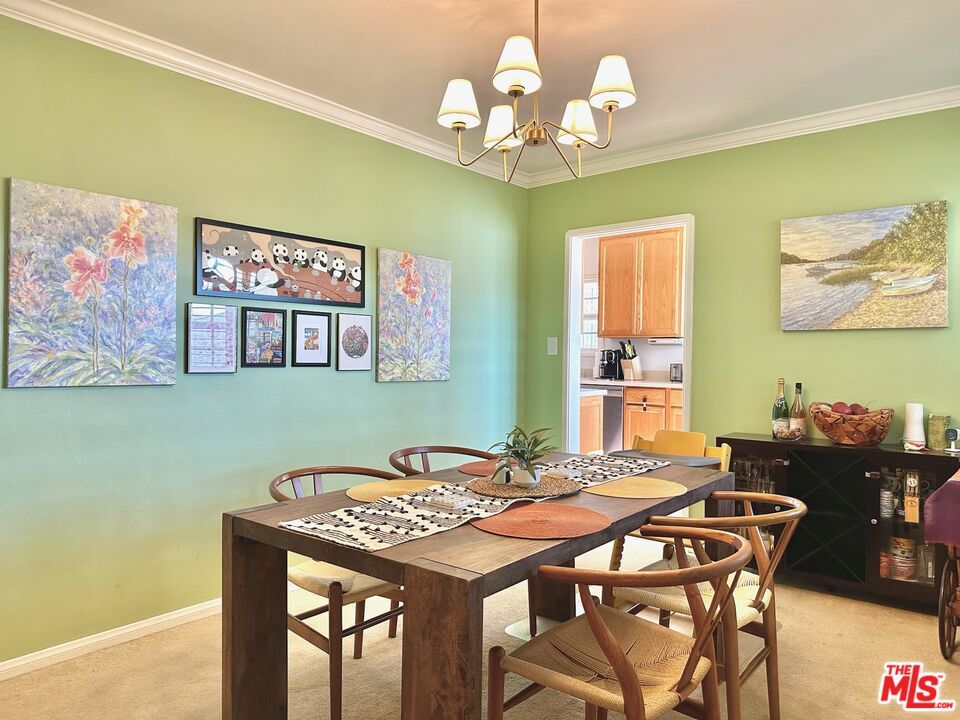 Chandelier, Dining room, Interior