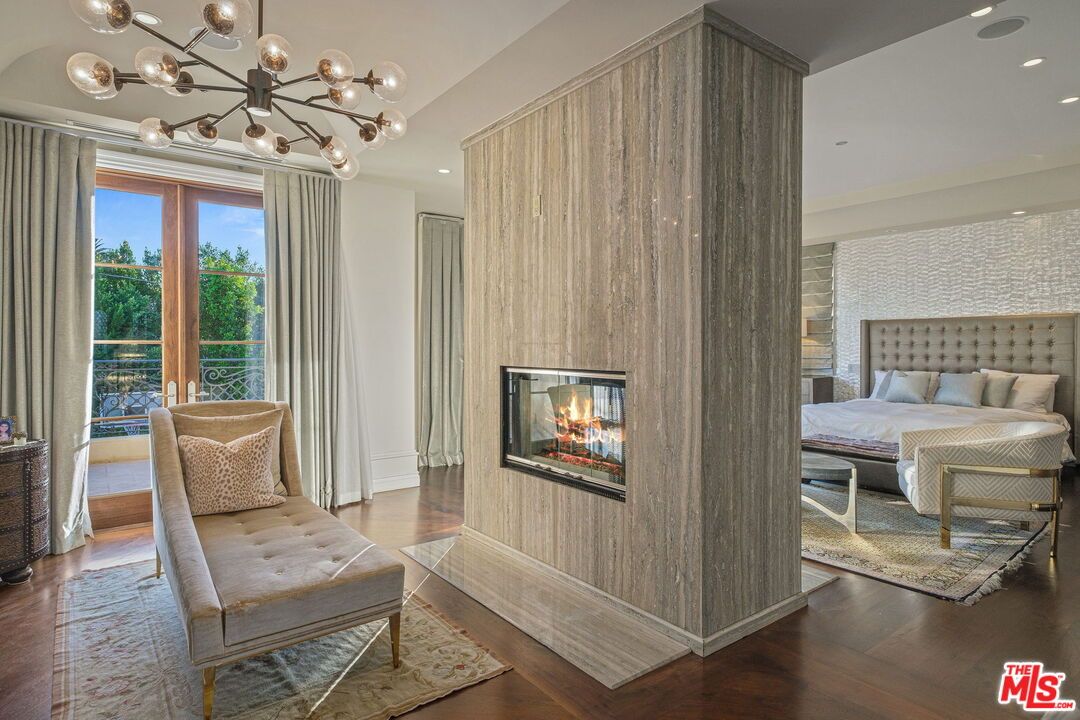 Bedroom, Fireplace, Interior, Pendant Lights, Recessed Lighting, Wood Texture Flooring