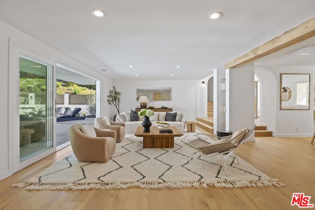 Interior, Living room, Recessed Lighting, Wooden Beams, Wood Texture Flooring