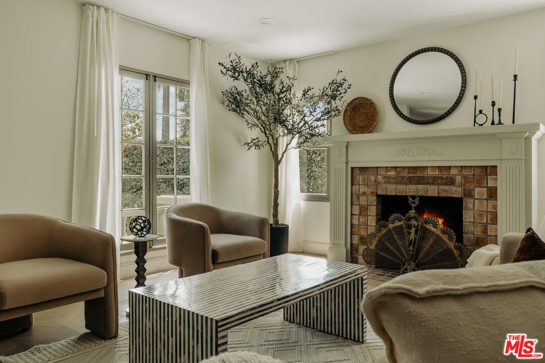 Fireplace, Interior, Living room