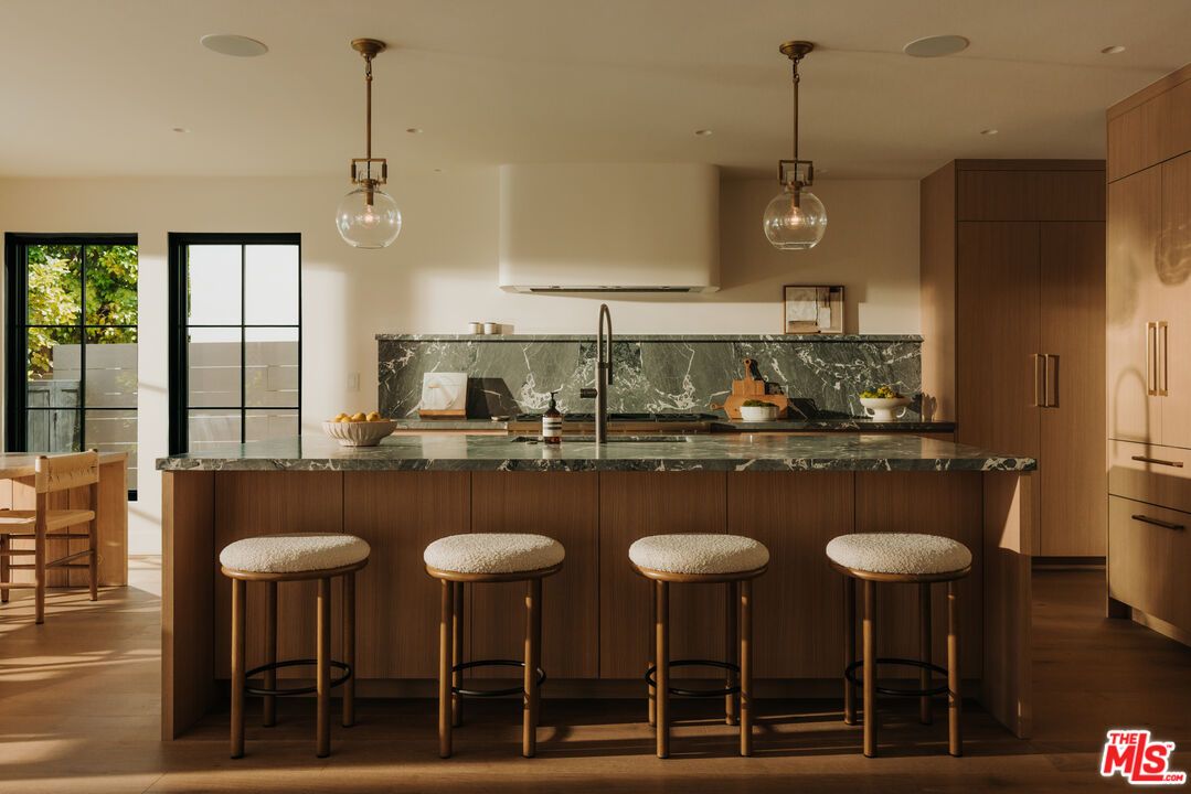 Interior, Pendant Lights, Recessed Lighting, Wood Texture Flooring