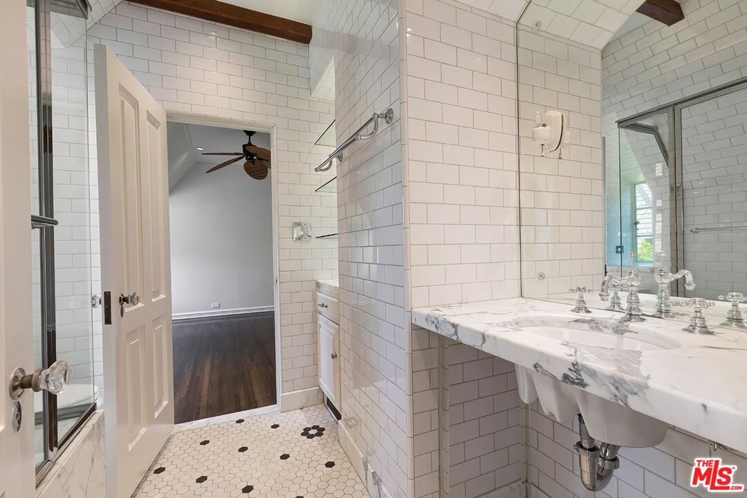 Bathroom, Interior, Wood Texture Flooring