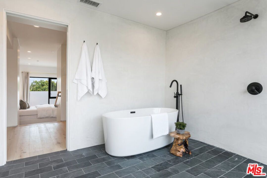Bathroom, Bedroom, Free Standing Baths, Interior, Recessed Lighting, Wood Texture Flooring