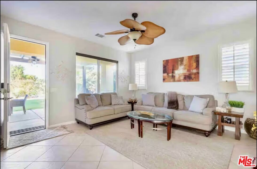 Interior, Living room