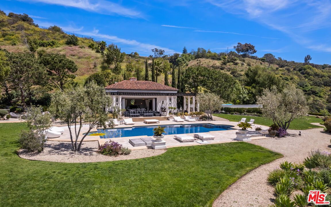 Backyard, Exterior, Pool