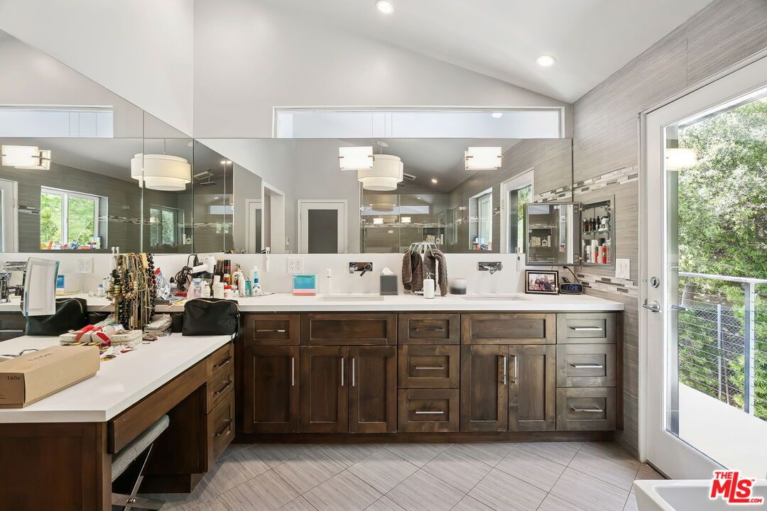 Bathroom, Dual Sink Vanities, Interior, Pendant Lights, Recessed Lighting
