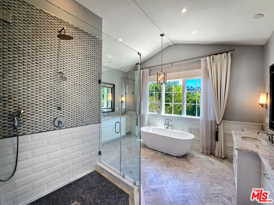 Bathroom, Dual Sink Vanities, Free Standing Baths, Glass Shower, Interior, Pendant Lights, Recessed Lighting