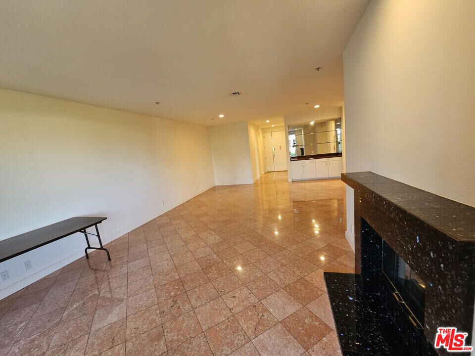Empty room, Fireplace, Interior, Recessed Lighting