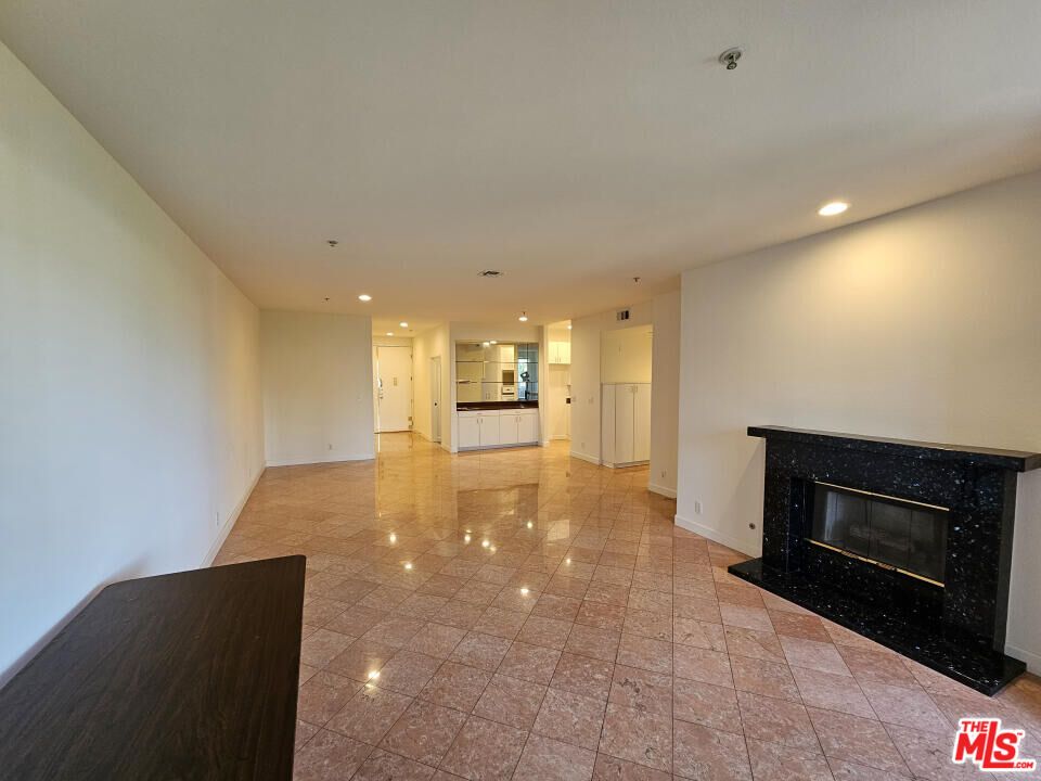 Empty room, Fireplace, Interior, Recessed Lighting