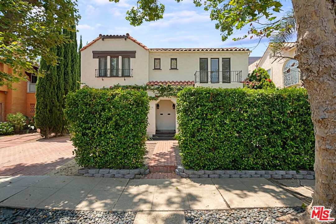 Exterior, Facade, Spanish Mediterranean