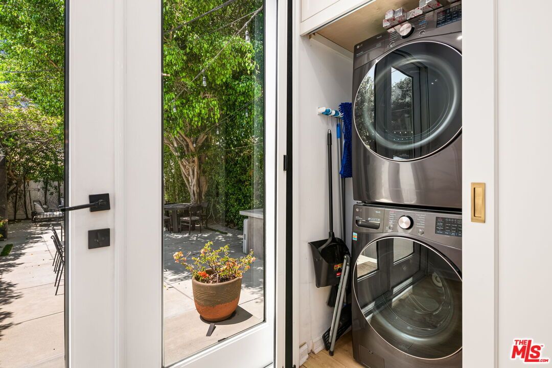 Interior, Utility Closets, Washer
