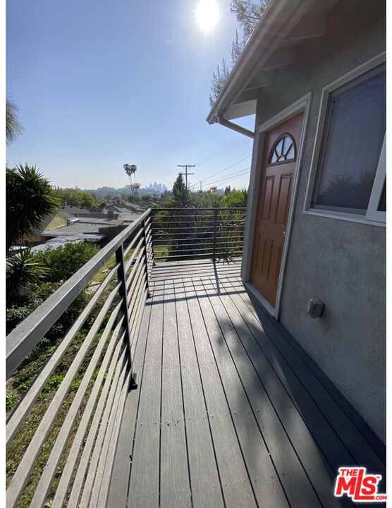 Exterior, Wood Texture Flooring