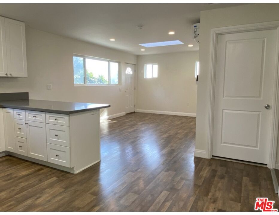 Empty room, Interior, Kitchen, Recessed Lighting, Wood Texture Flooring