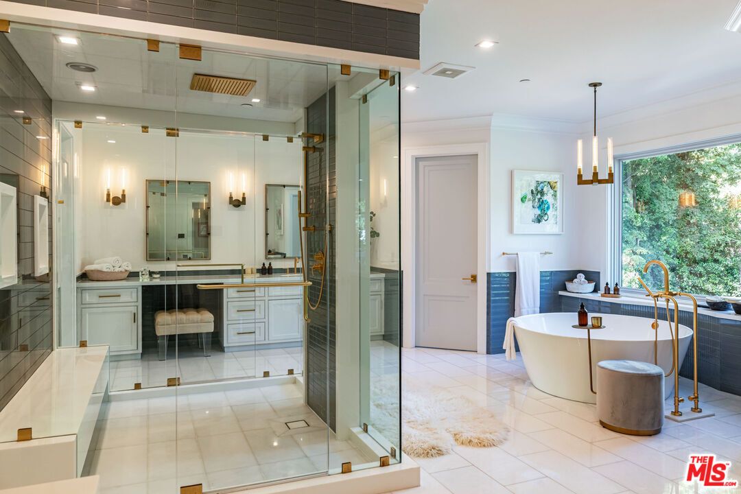 Bathroom, Dual Sink Vanities, Free Standing Baths, Glass Shower, Interior, Pendant Lights, Recessed Lighting