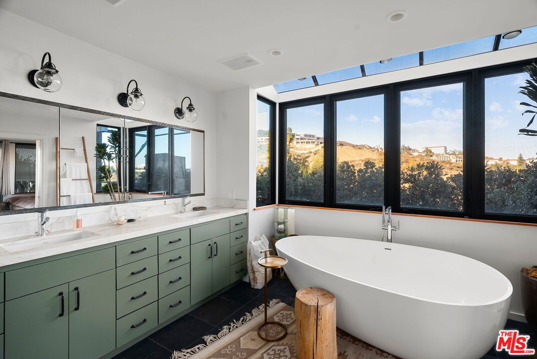 Bathroom, Dual Sink Vanities, Free Standing Baths, Interior, Recessed Lighting