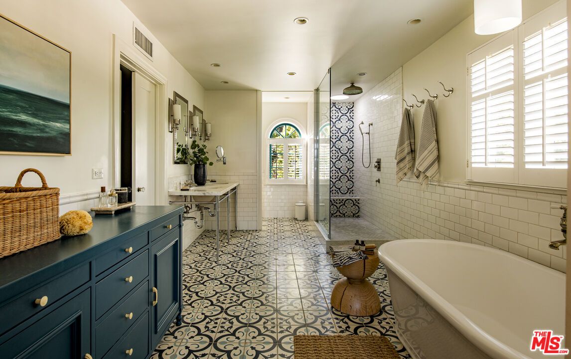 Bathroom, Free Standing Baths, Glass Shower, Interior, Recessed Lighting