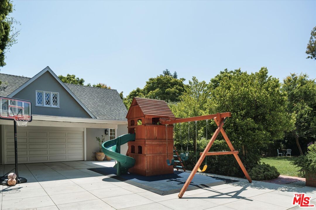 Backyard, Exterior, Playground
