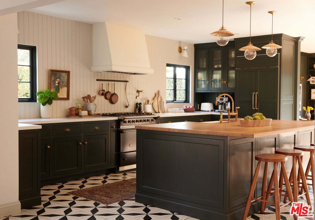 Interior, Kitchen, Pendant Lights, Stainless Steel Appliances