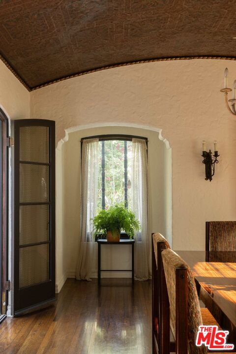 Dining room, Interior, Wood Texture Flooring