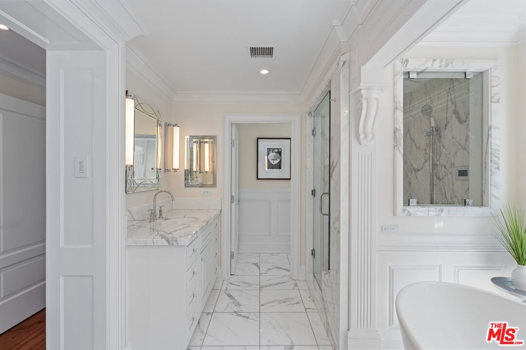 Bathroom, Dual Sink Vanities, Interior, Marble, Marble Walls, Recessed Lighting