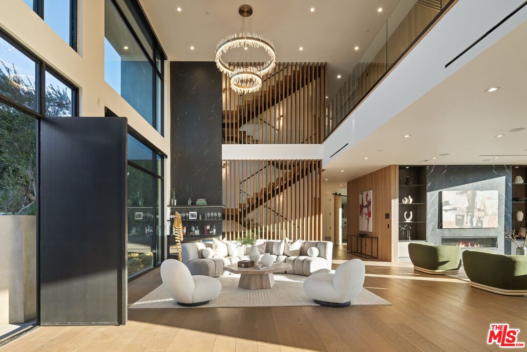 Fireplace, Interior, Living room, Pendant Lights, Recessed Lighting, Wood Texture Flooring