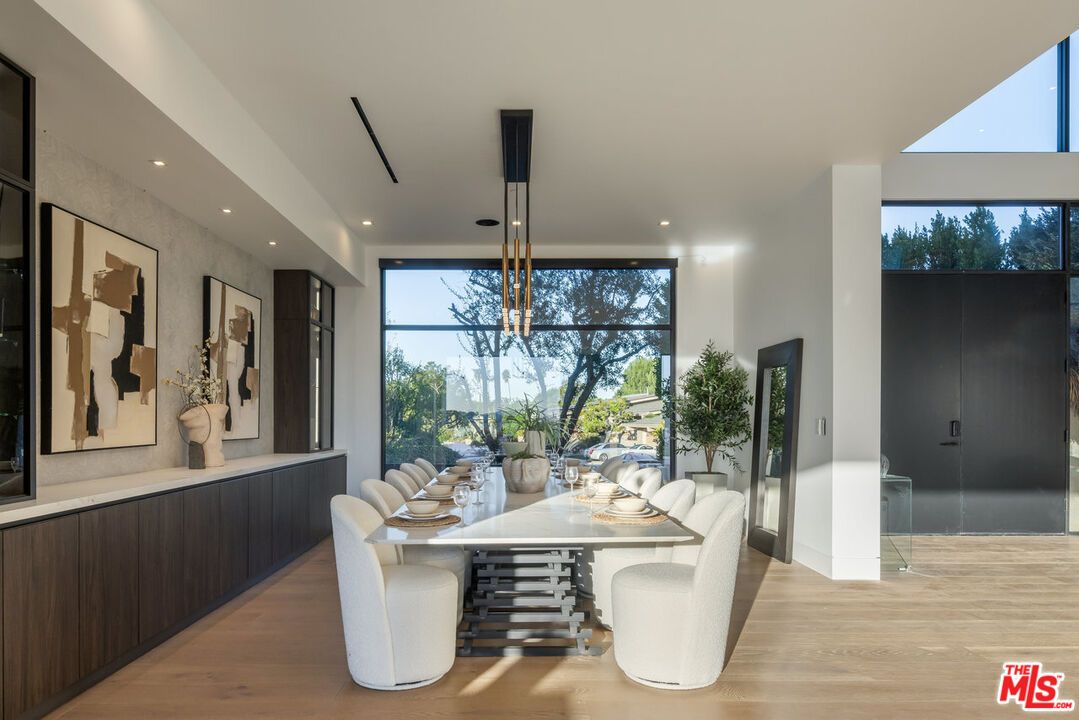 Dining room, Interior, Pendant Lights, Recessed Lighting, Wood Texture Flooring